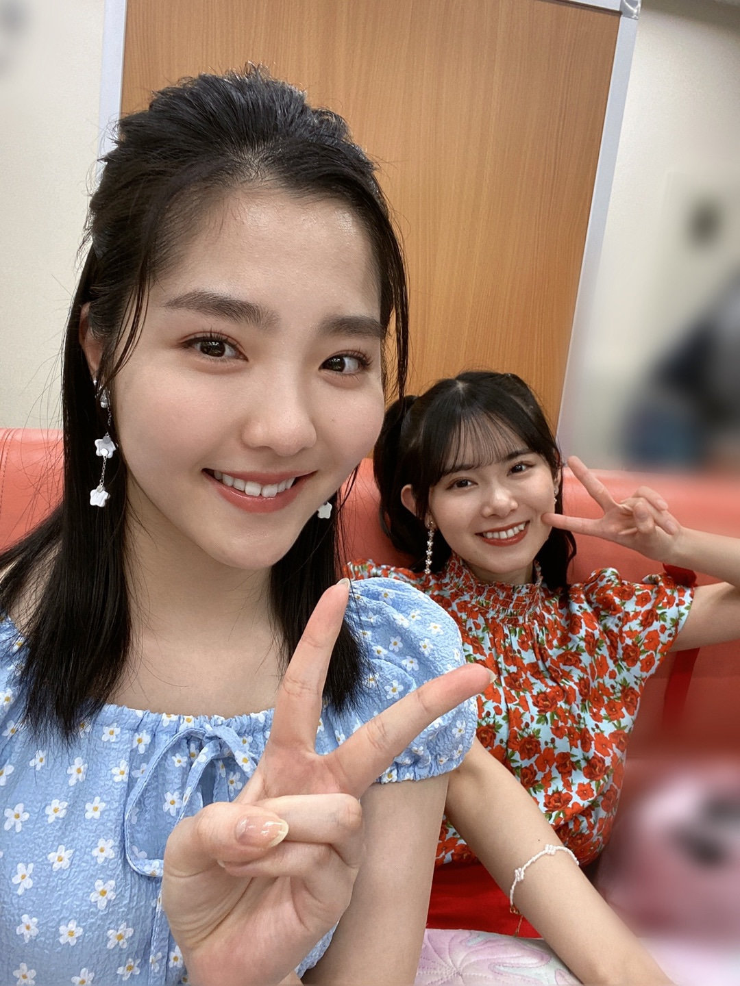 Ichioka Reina Yamazaki Yuhane Picture Board Hello Online
